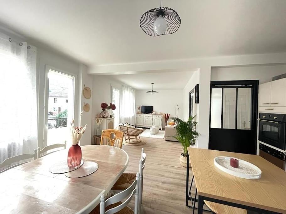 Vaux-lès-Saint-Claude Superbe Appartement Avec Salle De Jeux מראה חיצוני תמונה