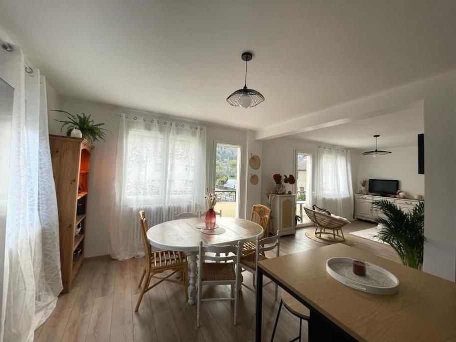 Vaux-lès-Saint-Claude Superbe Appartement Avec Salle De Jeux מראה חיצוני תמונה