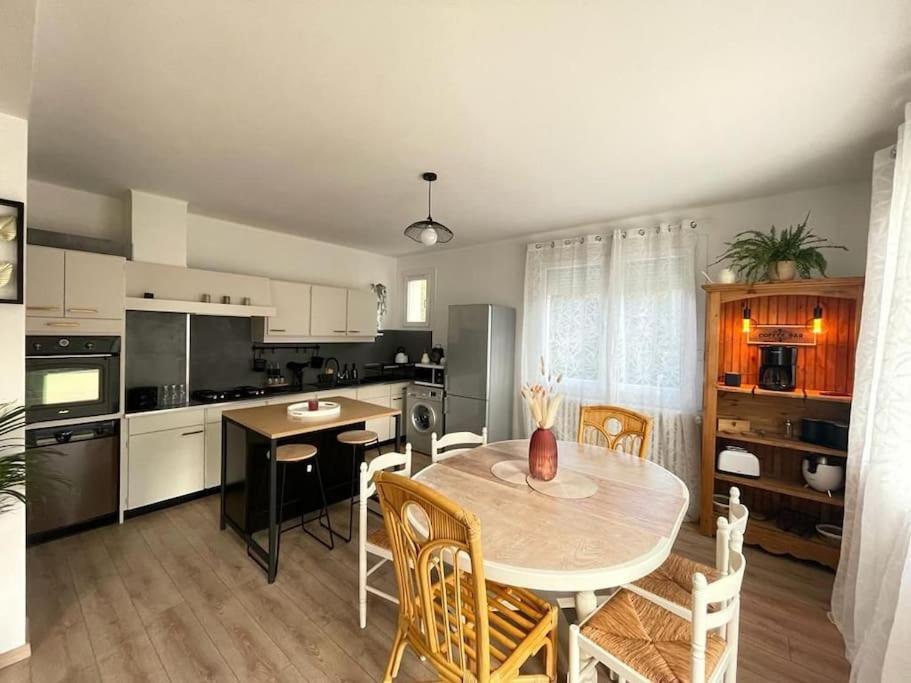 Vaux-lès-Saint-Claude Superbe Appartement Avec Salle De Jeux מראה חיצוני תמונה
