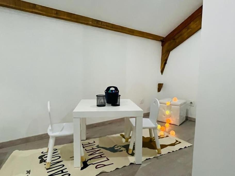 Vaux-lès-Saint-Claude Superbe Appartement Avec Salle De Jeux מראה חיצוני תמונה