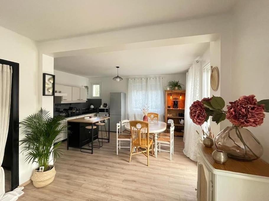 Vaux-lès-Saint-Claude Superbe Appartement Avec Salle De Jeux מראה חיצוני תמונה
